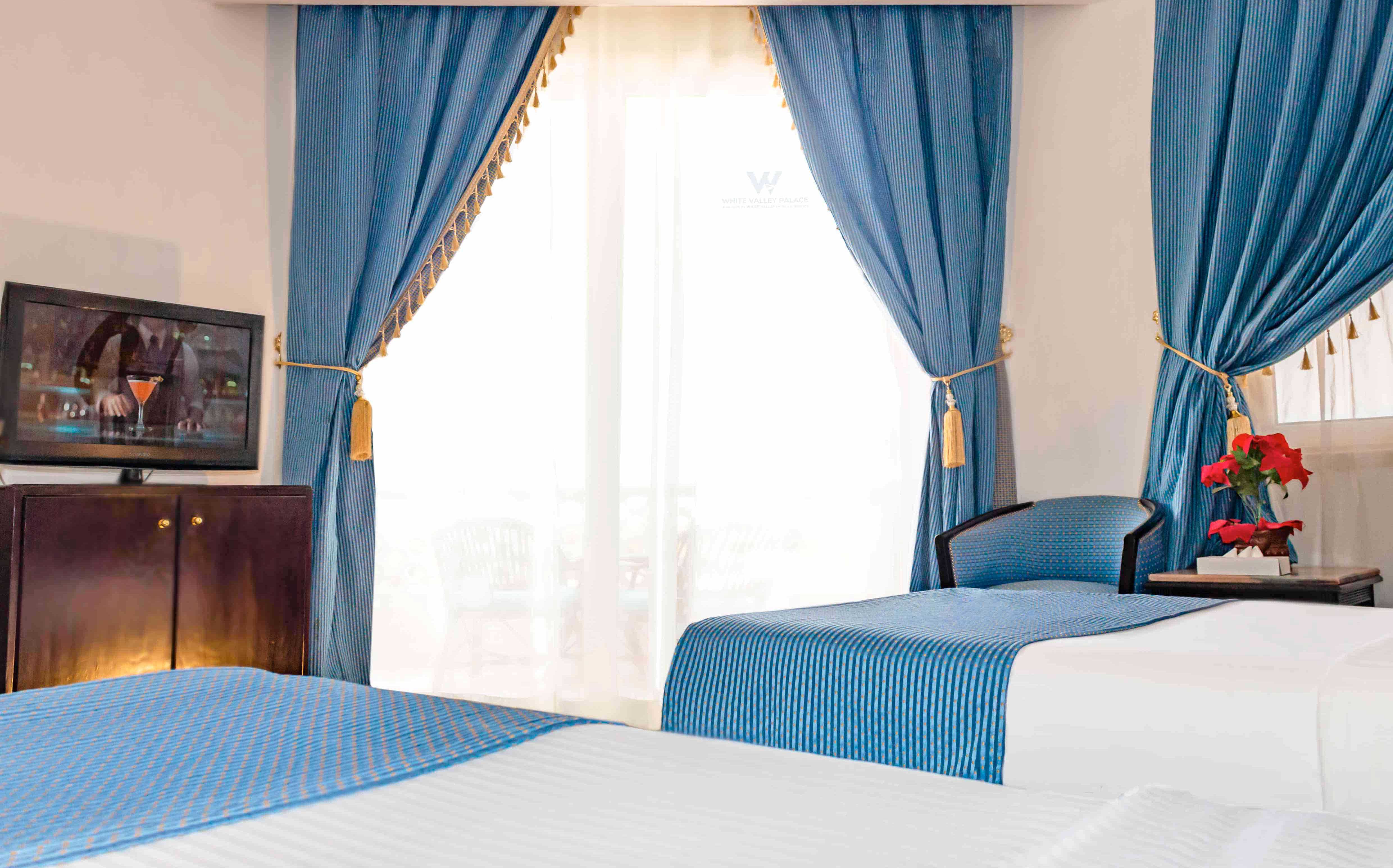 Palace Standard Twin Bed