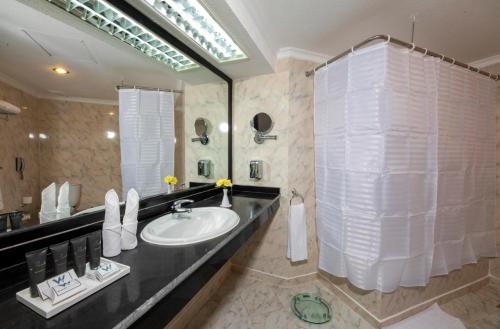 9f6bee95-14ae-4c5c-af8a-52de886646f7